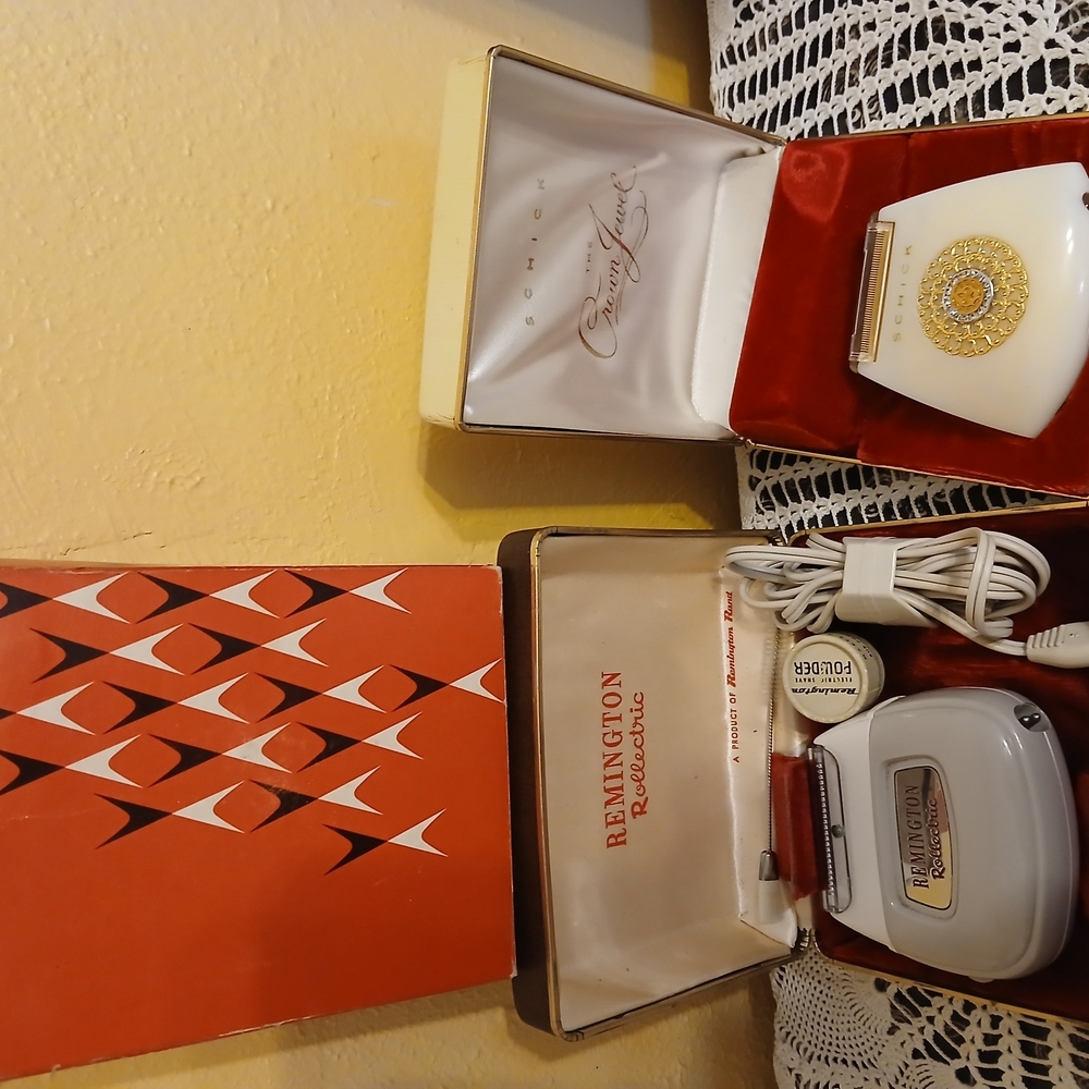 A Pair Of Collectable His and Her Cordless Electric Shavers From The 50s